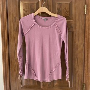 BKE long sleeved pink top with lace